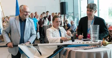ESTO lippu ESTO 2019 märgi löömine