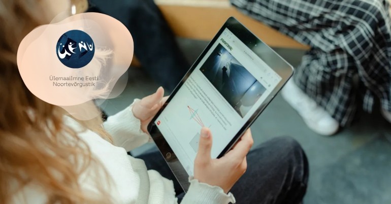 Õpilane Ipadi kasutamas