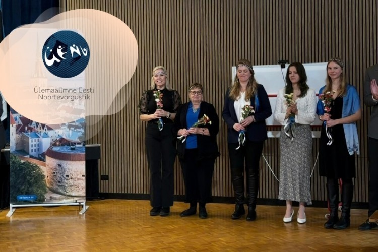 Lõpukõnes tänas Eesti Maja president Aarne Elias esinejaid, andes üle kaunilt kaunistatud kommipakid Eesti kooli õpilastele ning kaunid lilled õpetajatele ja esinejatele.