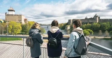 Uuring: vähem kui kolmandik venekeelsetest elanikest määratleb end ainult venelastena